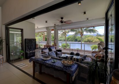 Townhouse / Duplex - 4 Bedrooms - 368 m²