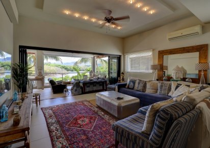 Townhouse / Duplex - 4 Bedrooms - 368 m²