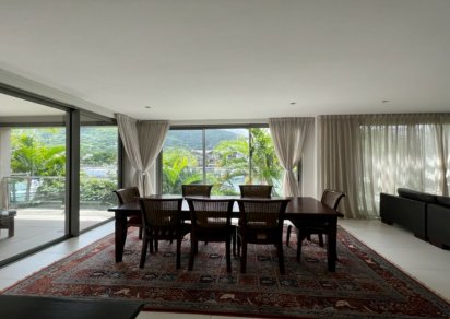 Townhouse/Duplex - 5 chambres - N.S m²