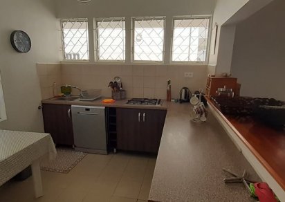 Villa - 6 Persons