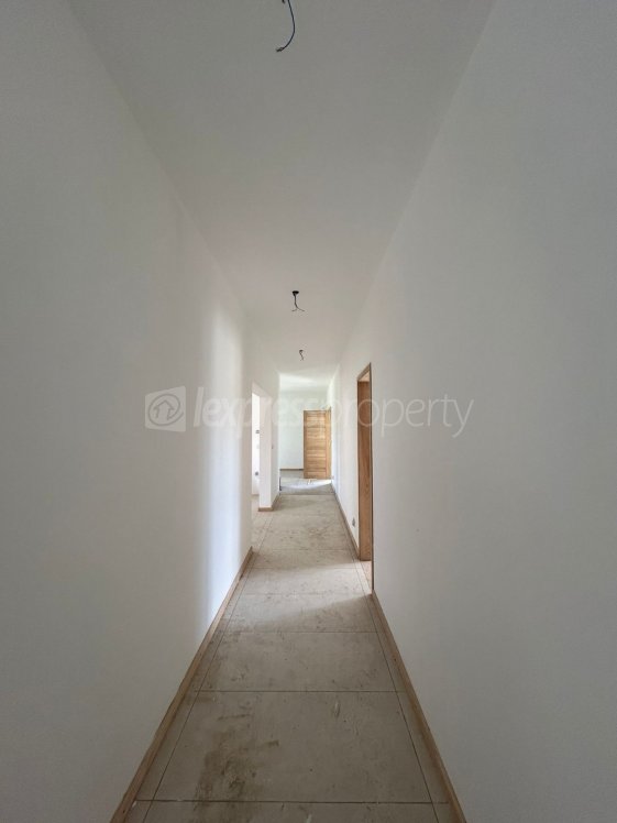 House / Villa For Rent in Grand Bay 175,000 rupees Lexpress Property