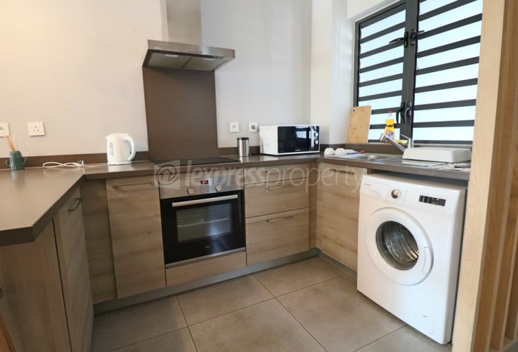 Apartment - 1 Bedroom - 90 m²
