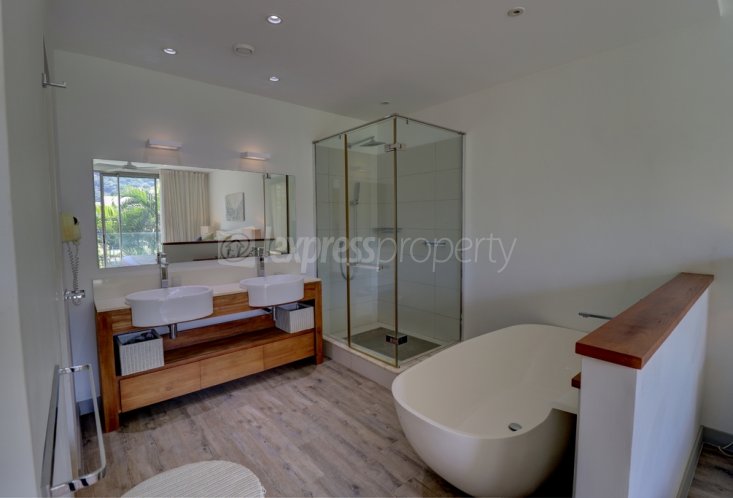 Apartment - 3 Bedrooms - 165 m²
