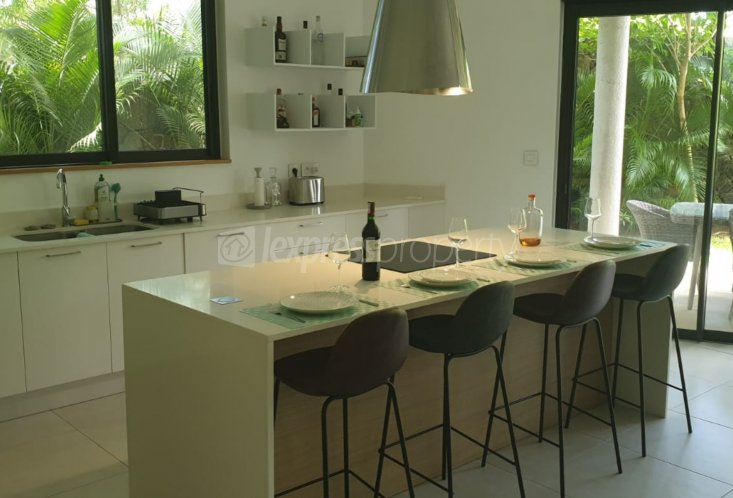 Apartment - 3 Bedrooms - 179 m²