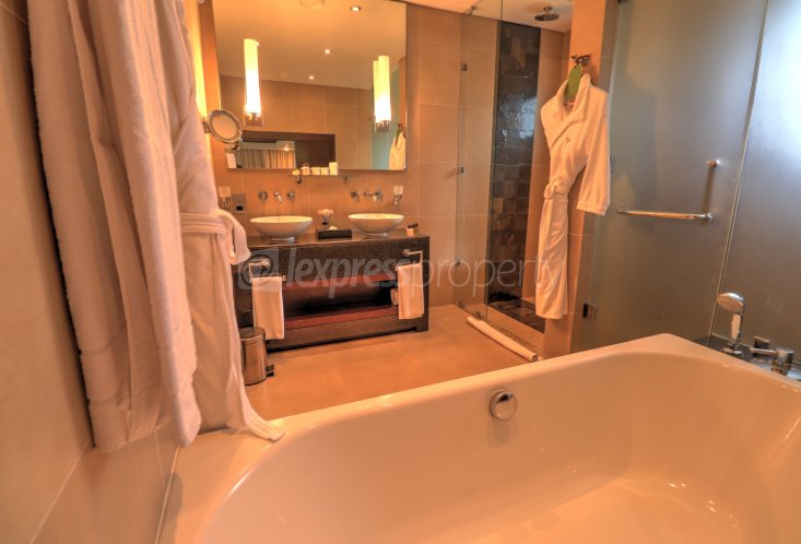Apartment - 3 Bedrooms - 184 m²
