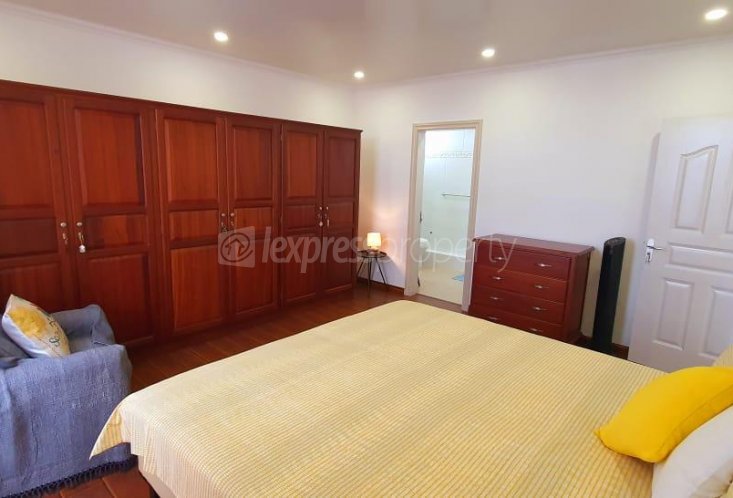Apartment - 3 Bedrooms - 186 m²