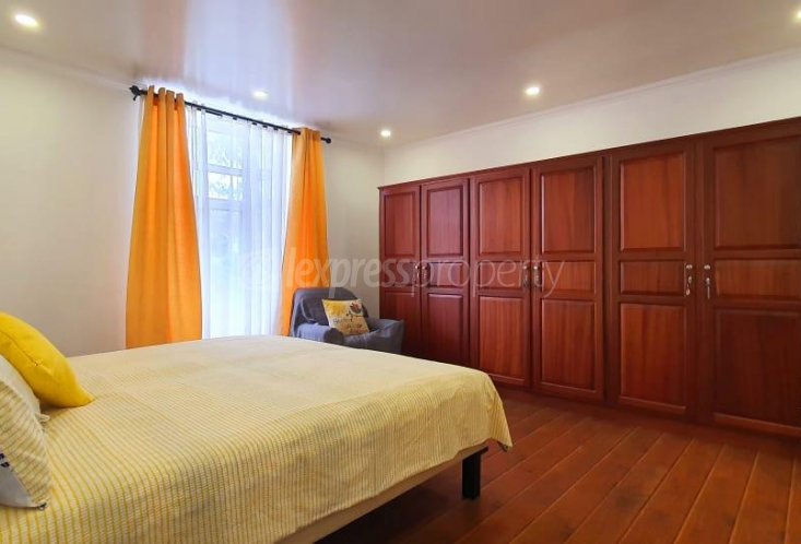 Apartment - 3 Bedrooms - 186 m²