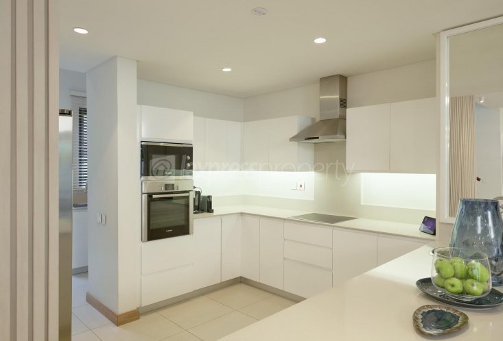 Apartment - 3 Bedrooms - 190 m²