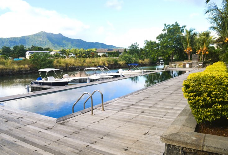 Apartment - 3 Bedrooms - 191 m²