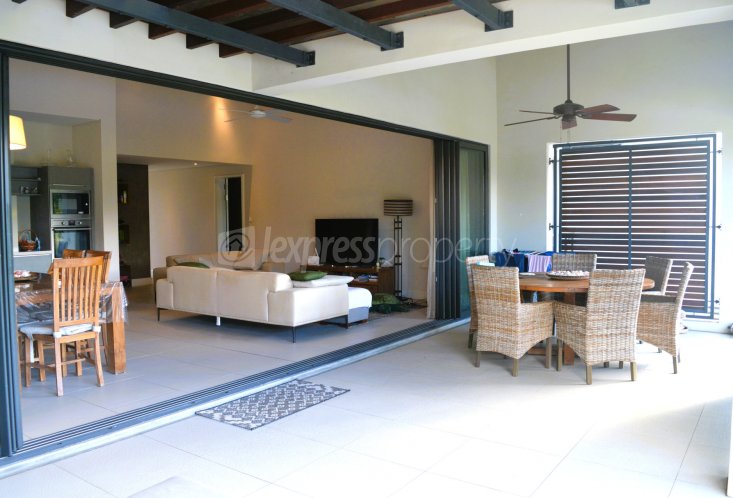 Apartment - 3 Bedrooms - 191 m²