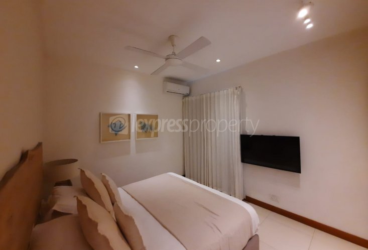 Apartment - 3 Bedrooms - 200 m²