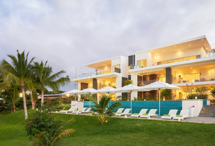 Apartment - 3 Bedrooms - 200 m²