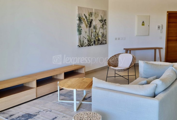 Apartment - 3 Bedrooms - 218 m²