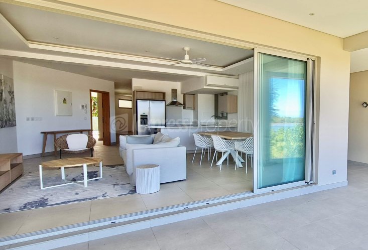 Apartment - 3 Bedrooms - 218 m²