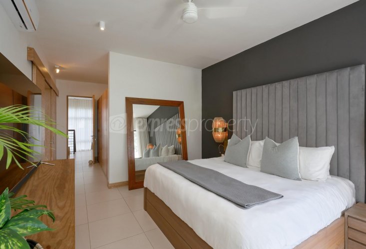 Apartment - 3 Bedrooms - 225 m²