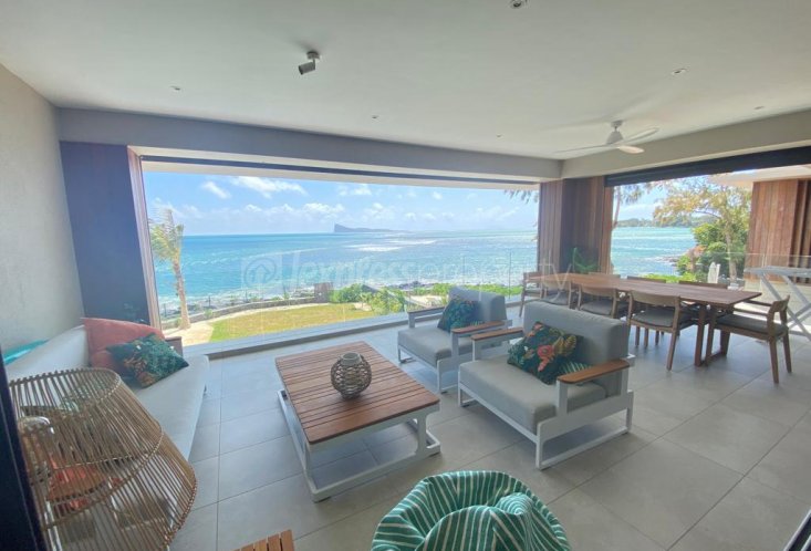 Apartment - 3 Bedrooms - 230 m²