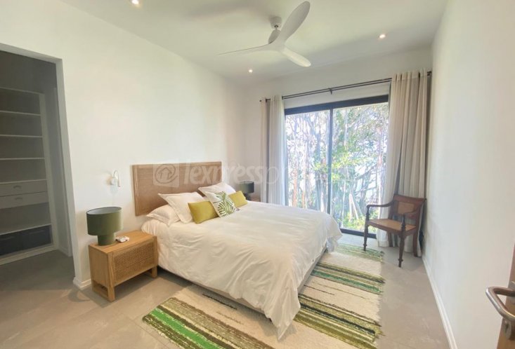 Apartment - 3 Bedrooms - 230 m²