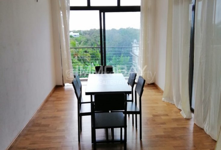 Appartement - 3 chambres - 1300 p²