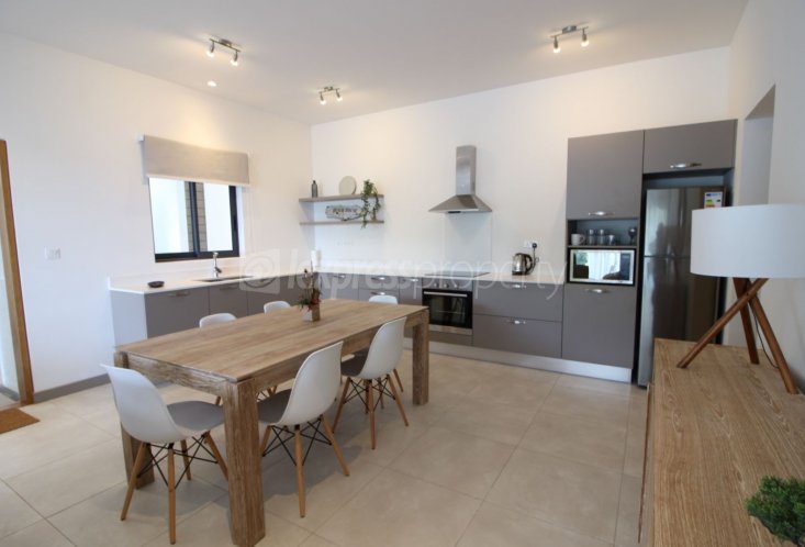 Appartement - 3 chambres - 145 m²