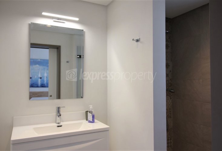 Appartement - 3 chambres - 145 m²