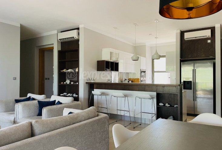 Appartement - 3 chambres - 171 m²