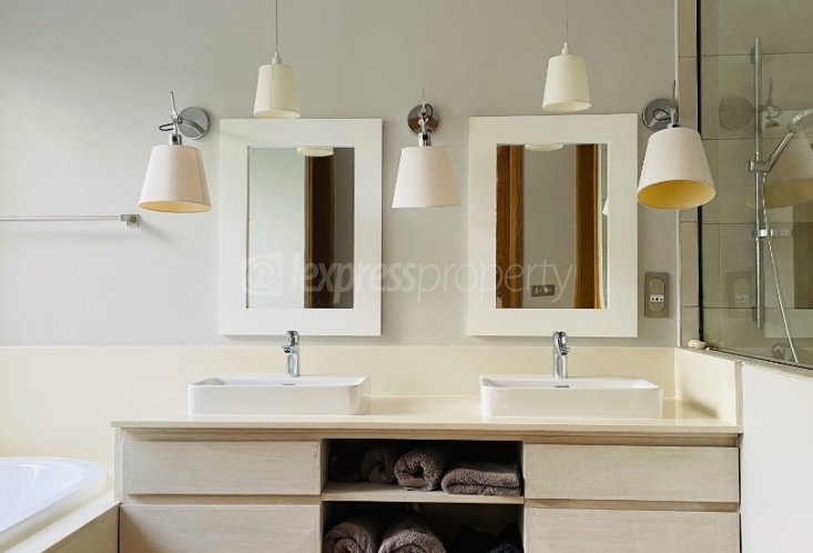 Appartement - 3 chambres - 171 m²