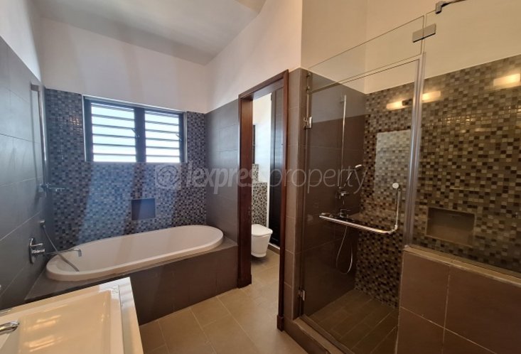 Appartement - 3 chambres - 172 m²