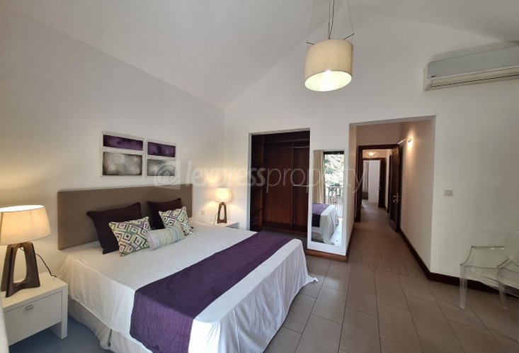 Appartement - 3 chambres - 172 m²