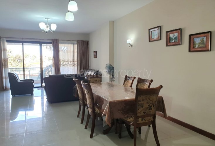 Appartement - 3 chambres - 200 m²
