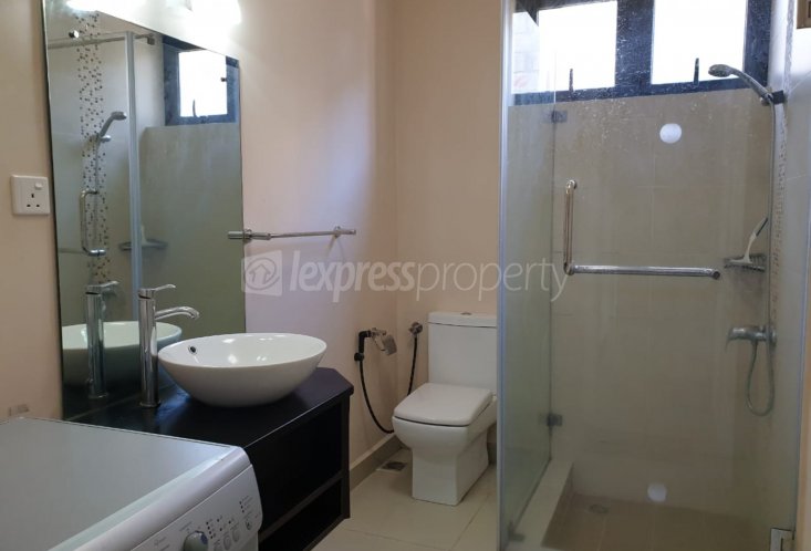 Appartement - 3 chambres - 200 m²