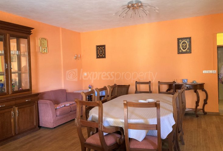 Appartement - 3 chambres - 2060 p²