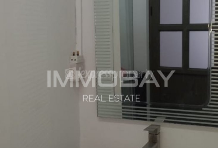 Appartement - 3 chambres - 2600 p²