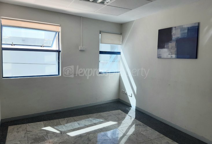 Bureau - 209 m²