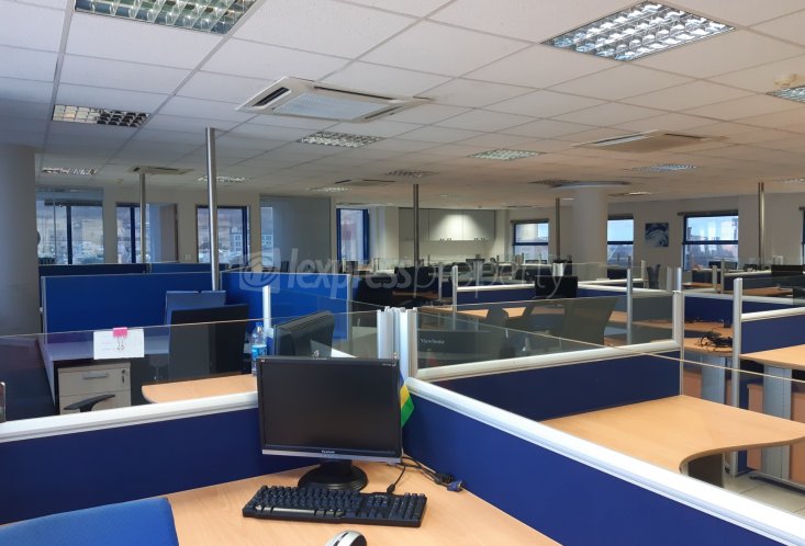 Bureau - 209 m²