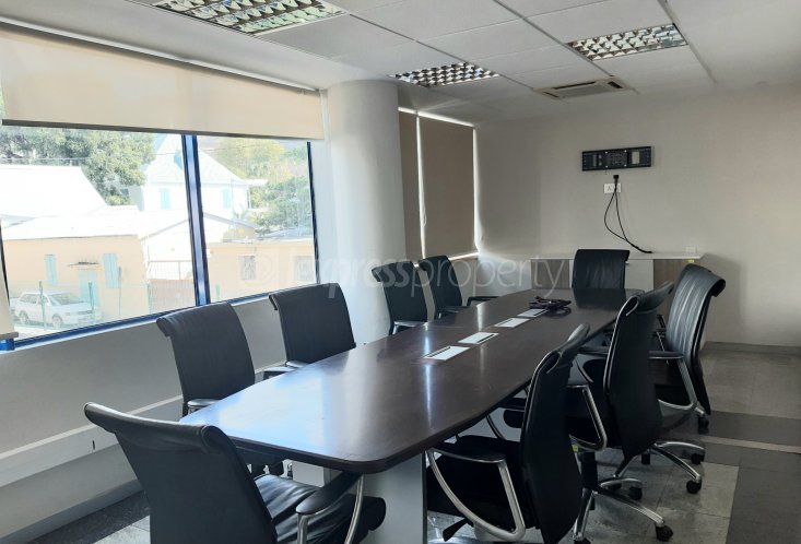 Bureau - 209 m²