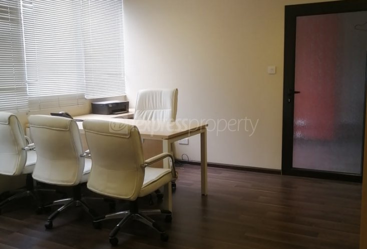 Bureau - 215 m²