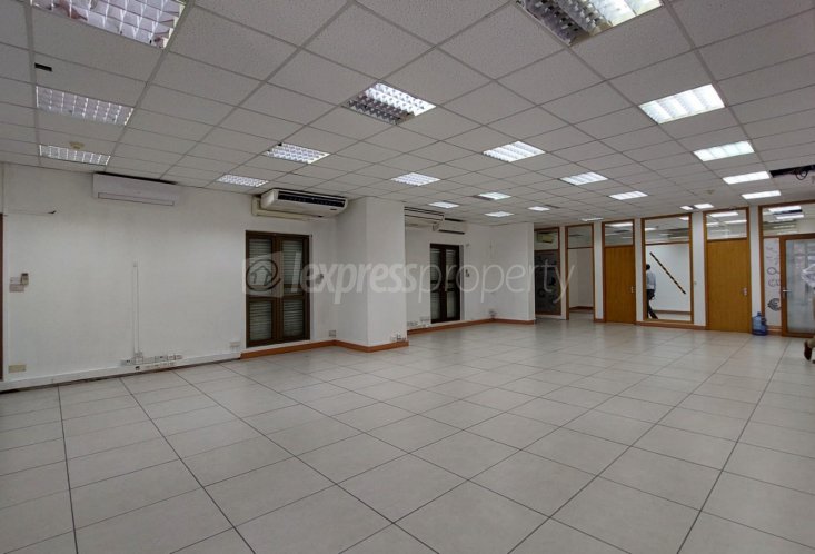 Bureau - 267 m²