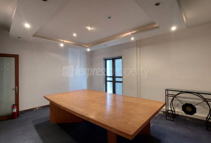 Bureau - 267 m²