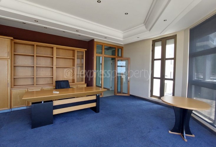 Bureau - 267 m²