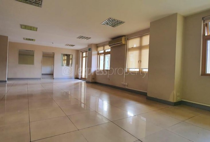 Bureau - 278 m²