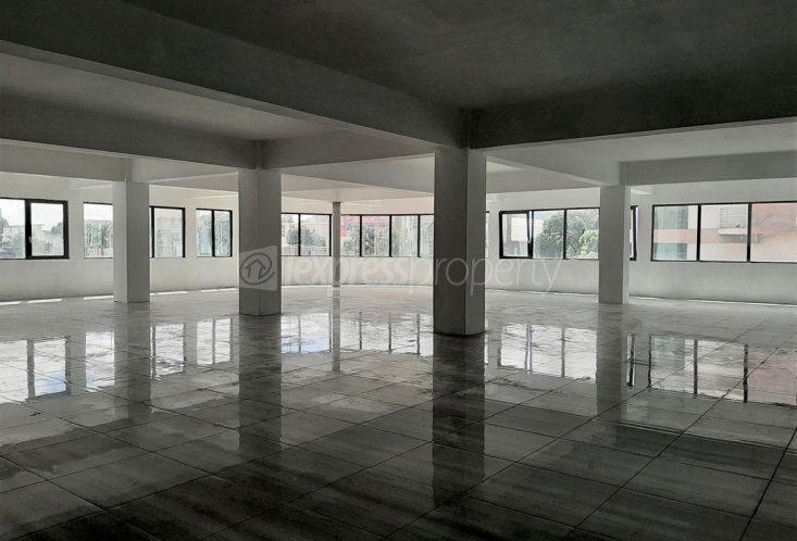 Bureau - 280 m²