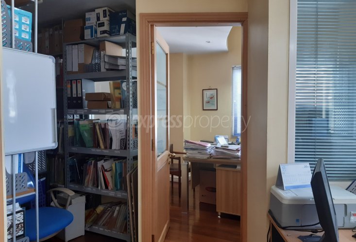Bureau - 52 m²