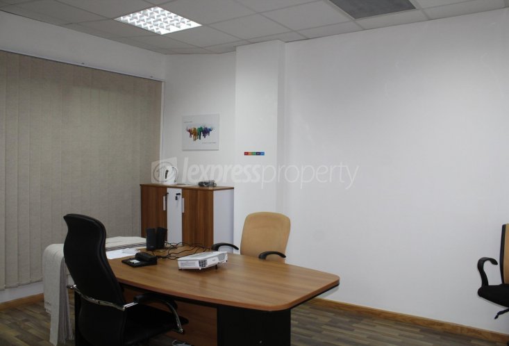 Bureau - 58 m²