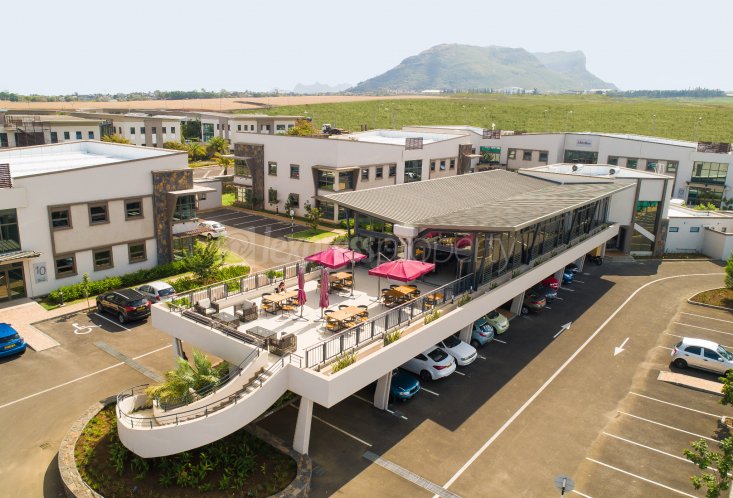 Commercial building - 2000 m²