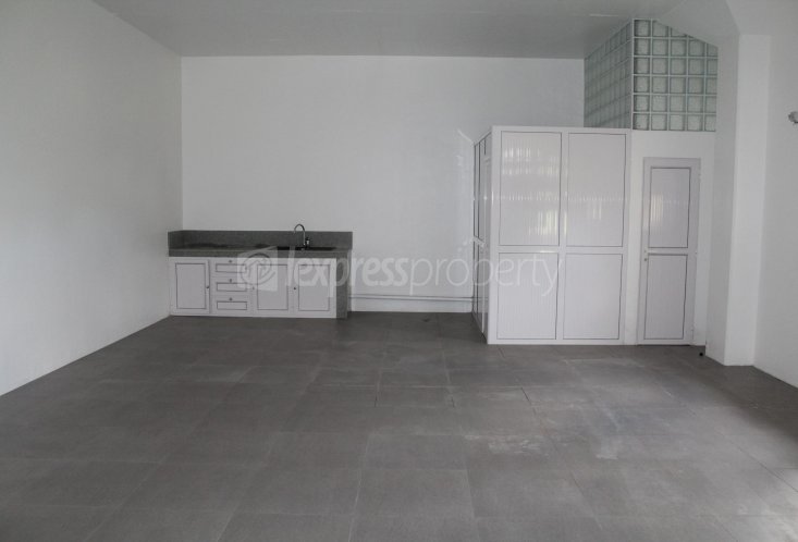 Commercial space - 63 m²