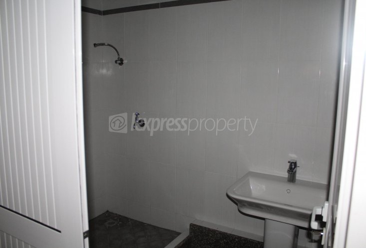 Commercial space - 63 m²