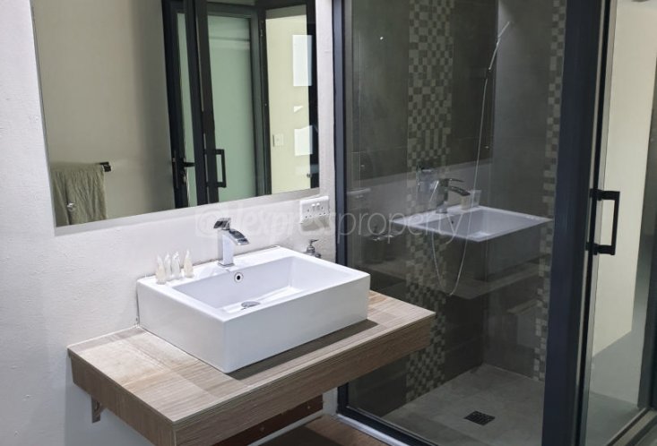 Complexe hôtelier - 8 chambres - 300 m²