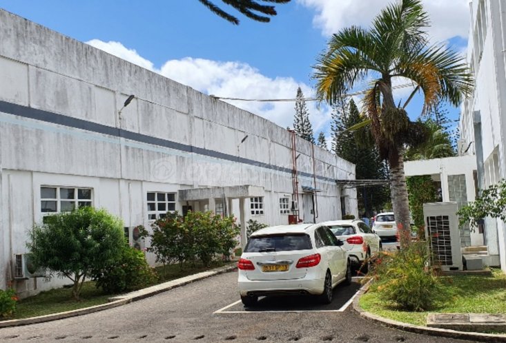 Entrepôt - 1400 m²