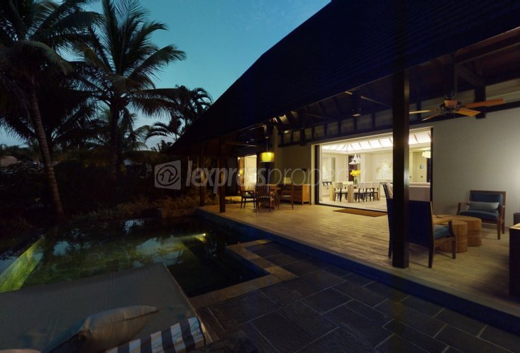 House / Villa - 2 Bedrooms - 223 m²
