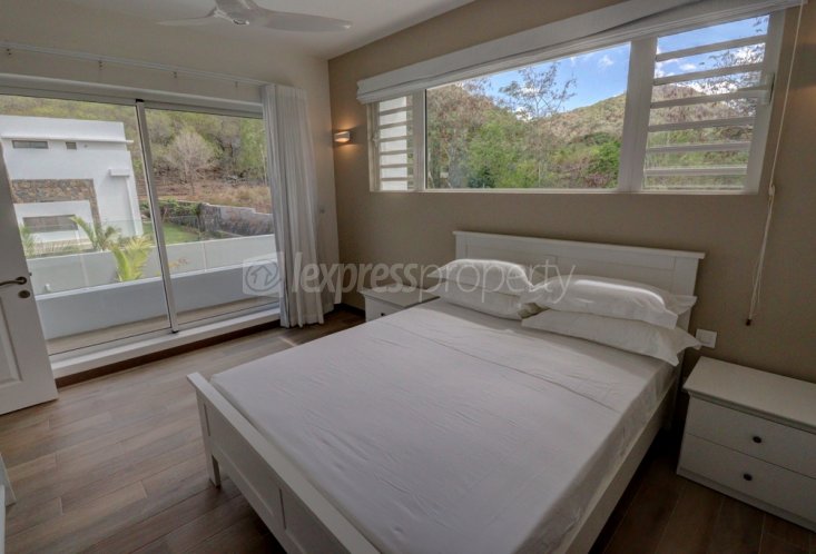 House / Villa - 3 Bedrooms - 230 m²